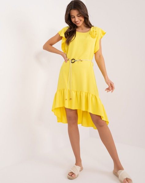 Żółta sukienka z falbaną i krótkim rękawem